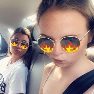 Meet your Posher, Abby